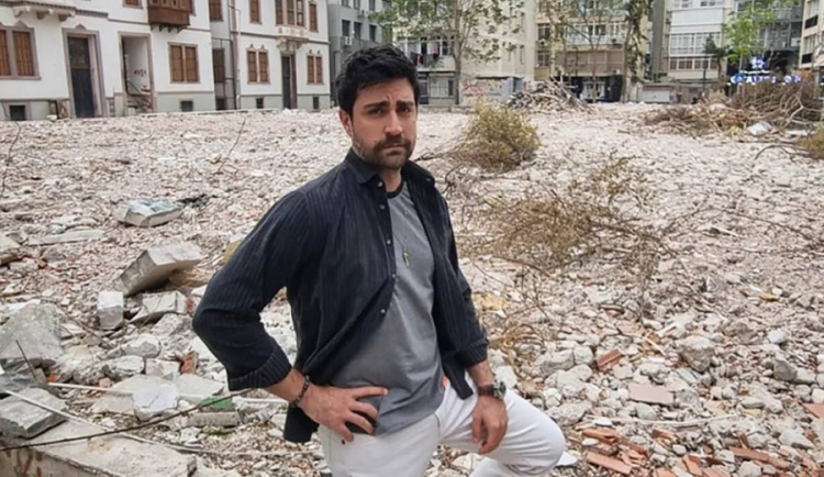 Aktori turk blen shkollën e tij të fillores dhe e shkatërron: U hakmora ndaj mësuesve