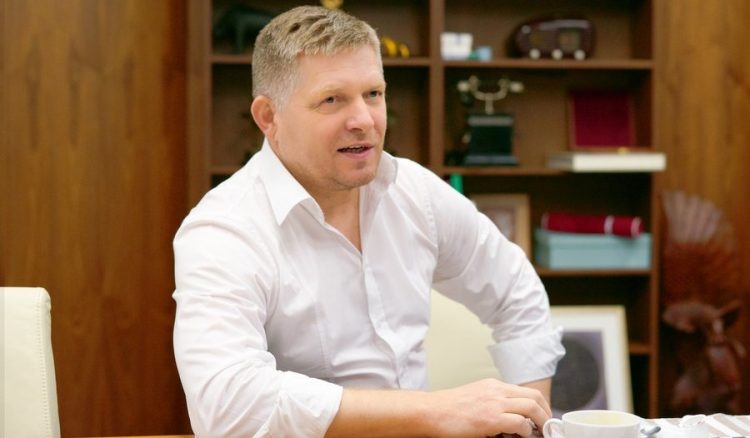 Kryeministri sllovak në gjendje të rëndë pas atentatit