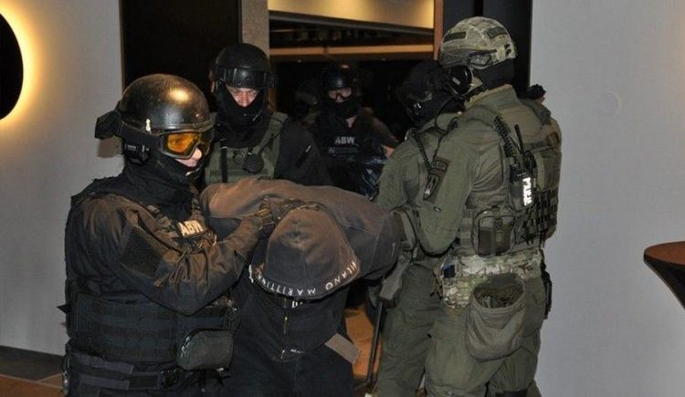 Polonia arreston 9 “spiunë” të Rusisë