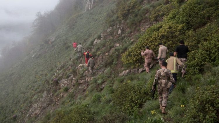 A u gjetën gjurmë plumbash? Irani publikon raportin për rrëzimin e helikopterit të Presidentit Raisi