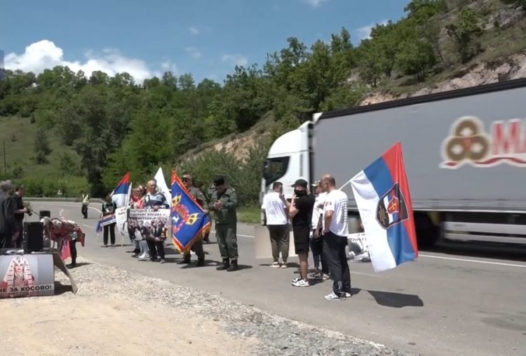 Protesta e dështuar e serbëve në Jarinjë