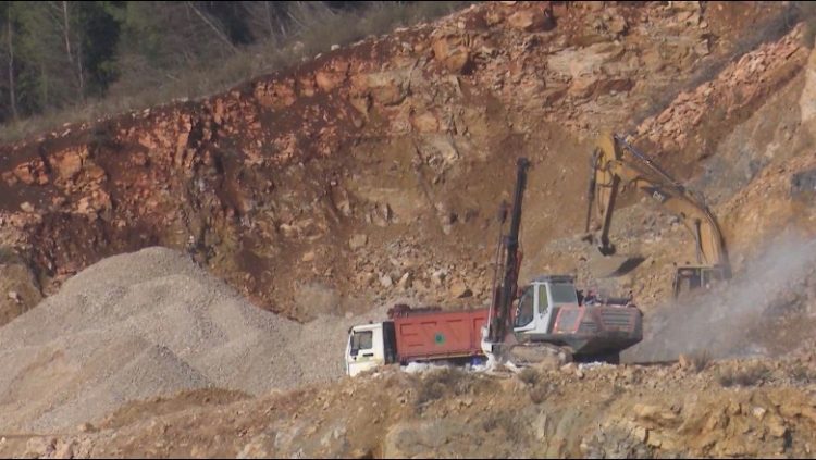 Vlorë/ 24-vjeçari humbi jetën teksa punonte në gurore, arrestohet drejtuesi teknik i punimeve