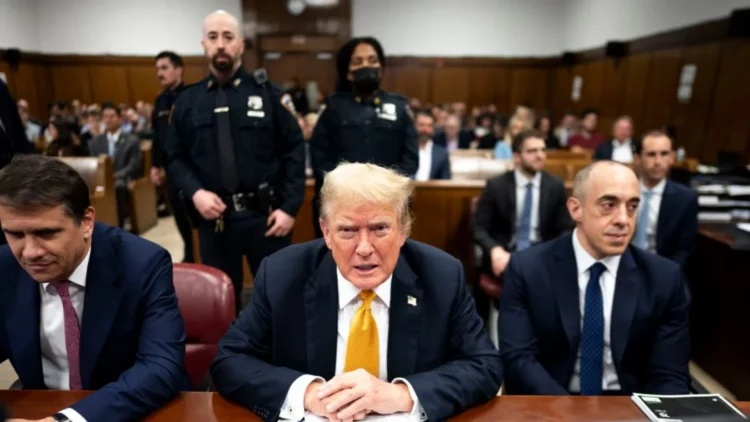 Çështja penale ndaj ish-presidentit Trump në dorën e jurisë! Çfarë ndodh në vazhdim?