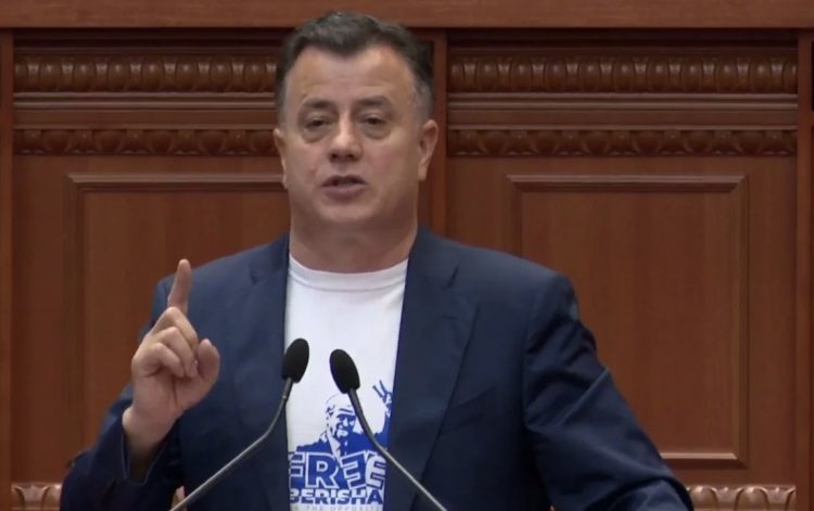 Projekt-rezoluta për krimet e komunizmit, Noka: Sot keni Dumanin në vend të Aranit Çelës