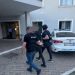 Përndoqi ish të dashurën dhe i dogji makinën/ Arrestohet 30-vjeçari i kërkuar nga Italia