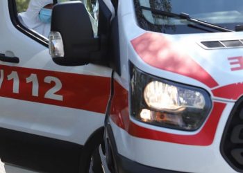 Bie në kontakt me rrymën elektrike në banesën e tij, humb jetën 60-vjeçari