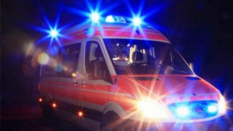 E rëndë në Tiranë, 26-vjeçarja hidhet nga kati i 5-të i pallatit