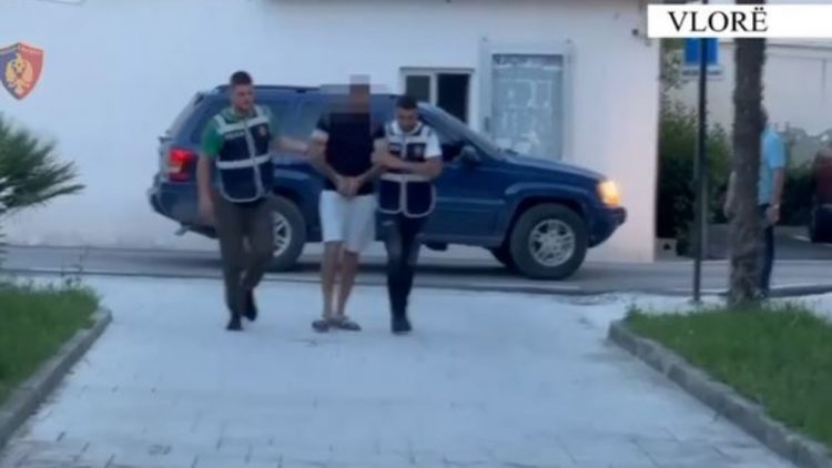 Emri/ Inskenoi konflikt me armë për të shmangur borxhet, kapet në flagrancë në aksin Vlorë-Orikum 30-vjeçari 