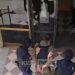 Foto/Me antiplumb dhe i shoqëruar me forca të shumta policie, Azgan Mërnica mbërrin në gjykatë
