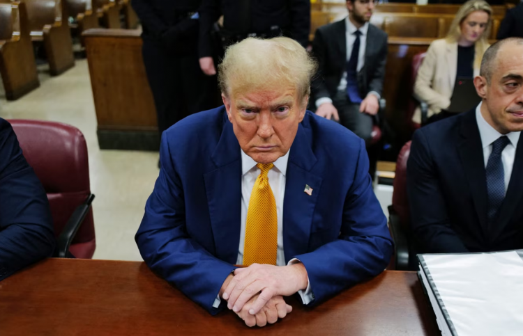 Gjykatësi gjobit sërish ish-presidentin Trump dhe e paralajmëron për dënim me burg