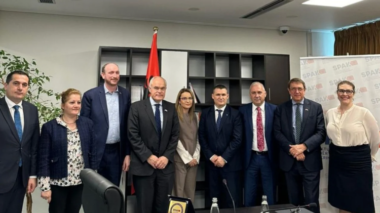 Kreu i SPAK, Altin Dumani pret ambasadorin britanik, ja për çfarë diskutuan