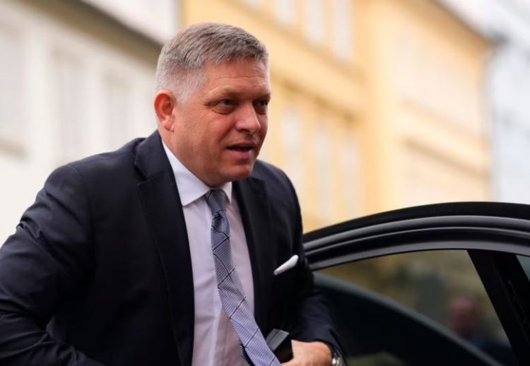 U qëllua me katër plumba, kryeministri i Sllovakisë mbetet nën kujdes intensiv