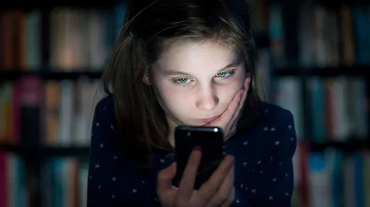 “Varësi dhe efekte negative tek fëmijët”, “Facebook” dhe “Instagram” nën hetim nga BE-ja