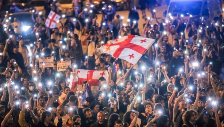 Grupet për të drejtat e njeriut i bëjnë thirrje Gjeorgjisë të mbrojë lirinë e shprehjes