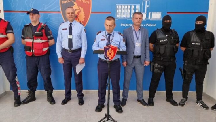 Sekuestrohet marijuanë çokollatë dhe boçe kanabisi në një tunel në Shkodër