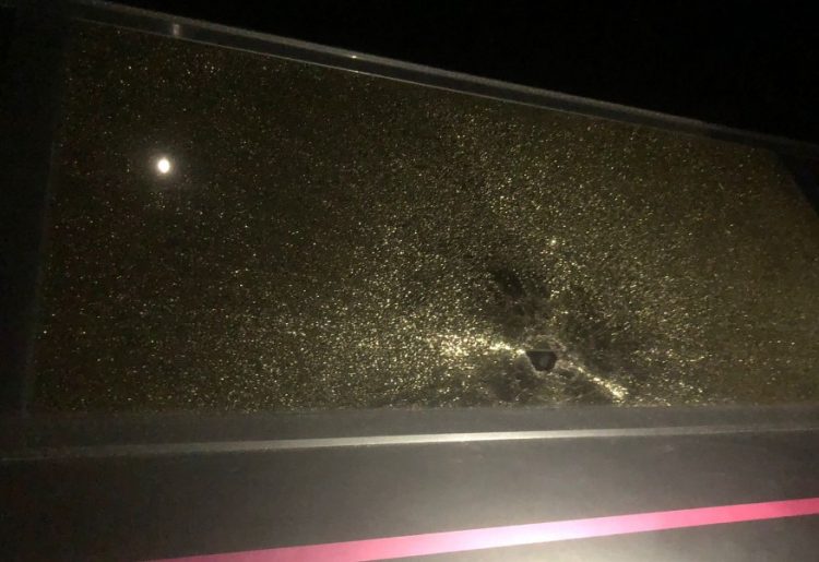 Incident pas ndeshjes Partizani-Skënderbeu, sulmohet autobusi i tifozëve korçarë 