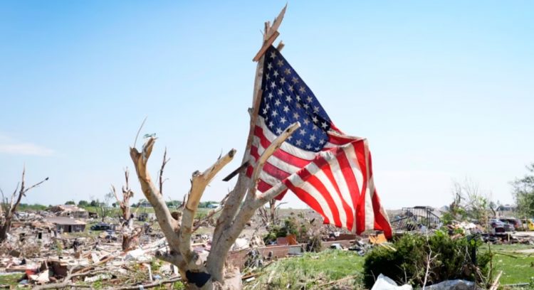 Të paktën pesë të vdekur nga stuhitë e fuqishme në Teksas