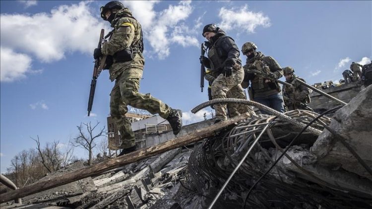 SHBA mund të lejojë Ukrainën të përdorë armët e saj, Rusia paralajmëron aktivizimin e mbrojtjes bërthamore 