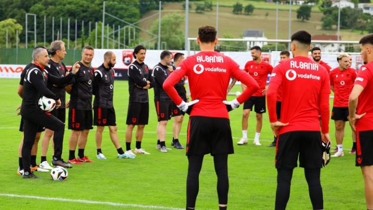 Euro 2024/ Gazetari Tafaj tregon formacionin e mundshëm të Kombëtares ndaj Spanjës