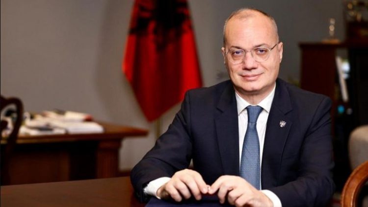 Ministri Igli Hasani nis nesër vizitat në Suedi dhe Finlandë