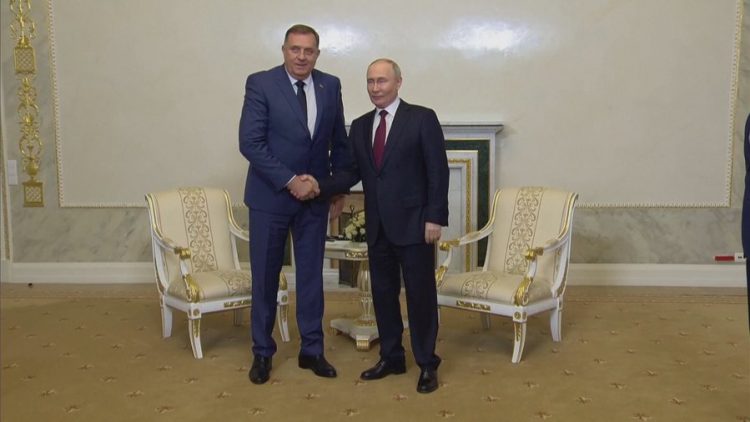 Putin takon Dodik, mbështetje për kuvendin e “botës serbe”: Bashkë kundër Perëndimit