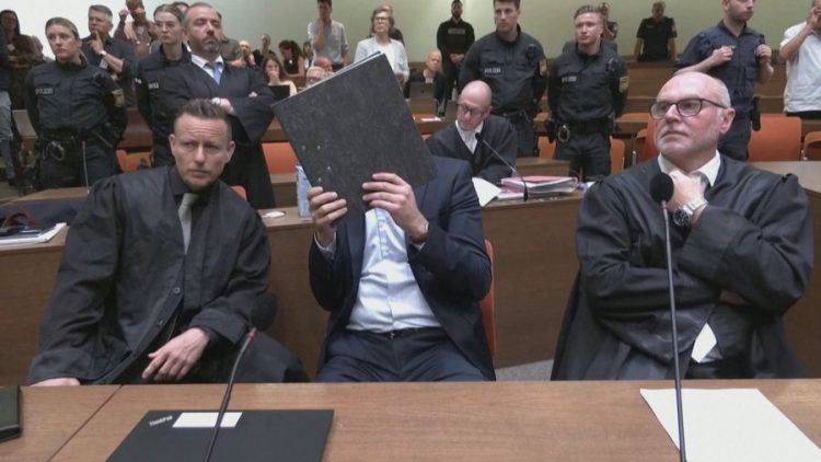 Gjermani, fillon gjyqi ndaj grupit që do rrëmbente kancelarin Olaf Scholz