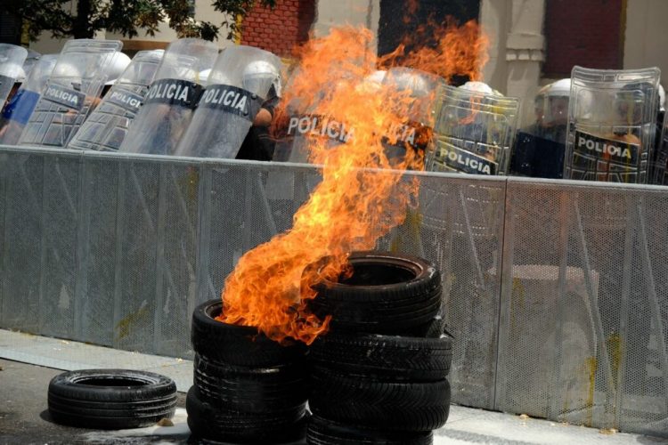Opozita protestë të premten para Bashkisë, policia tregon rrugët që do të bllokohen