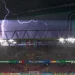 Stuhi shiu dhe rrufe në Dortmund, arbitri ndërpret ndeshjen Gjermani-Danimarkë