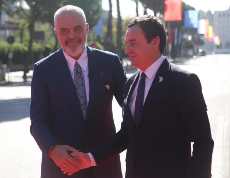 Pse nuk u takua me Albin Kurtin në Prishtinë, Rama-gazetarëve: S’më fusni dot në kurth…