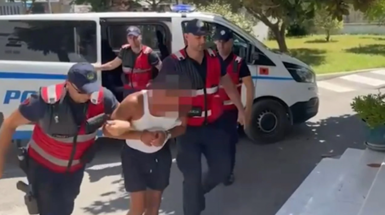 Emri/Shiste drogë në periferi të Durrësit, 30-vjeçari tenton të arratiset kur sheh policët, por nuk shpëton dot 