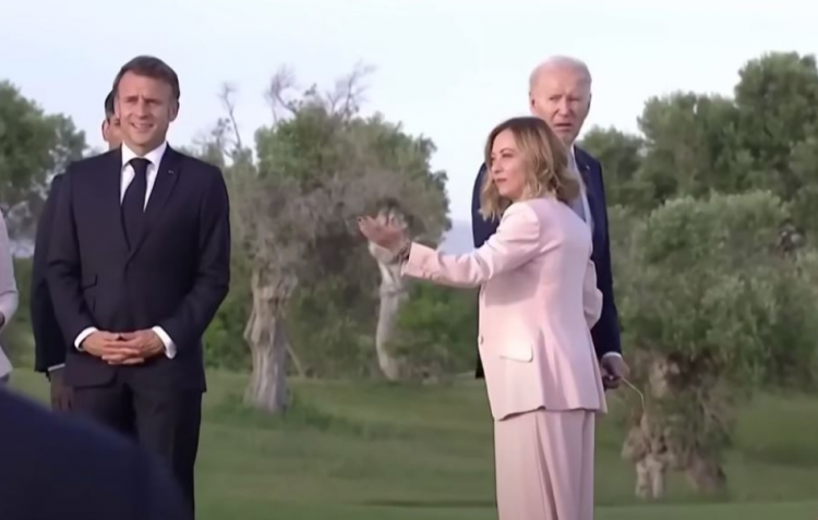 Video/ Biden shfaqet sërish i përhumbur, Meloni i shkon në ndihmë 