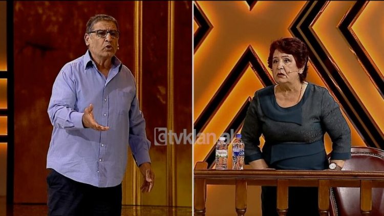 “Të kërkova ndihmë e më ngule thikën pas shpine”, motra shpërthen ndaj vëllait: Je mashtrues