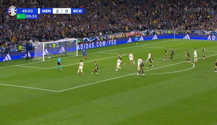 Vendasit shënojnë sërisht, Gjermania shënon golin e tretë