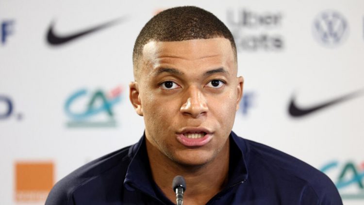 Nga Europiani në politikë/ Mbappe thirrje kundër të djathtës ekstreme në Francë: Situata është kritike! 