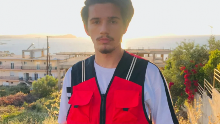 U godit me grusht gjatë sherrit mes të rinjve, kush është 20-vjeçari shqiptar që humbi jetën në Greqi (Foto-Emri) 