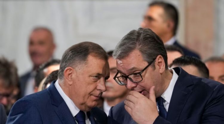 Vuçiç iu përgjigjet kritikave për “kuvendin gjithëserb” duke e akuzuar Ambasadën amerikane