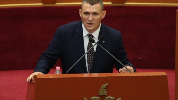 “Ahmetaj në arrati, Berisha në arrest”/ Deputeti i PD pyet Dumanin: Pse dy standarde? Kreu i SPAK: Çështja, nën hetim