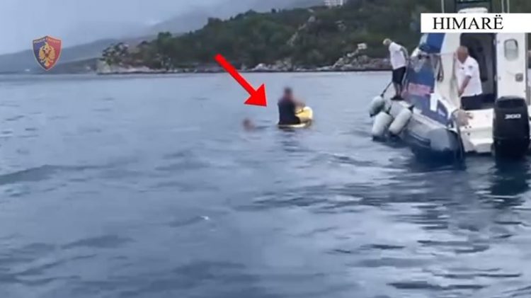 Ra nga Jet Ski teksa lundronte,  shpëtohet 23-vjeçari në Himarë