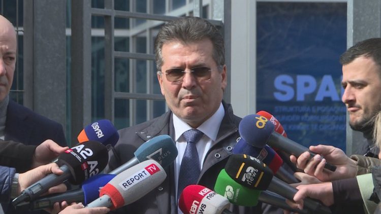 “Gërdeci”/ Ekspertët: Na dërgoni pyetjet me shkrim, s’mund të biem dakord 5 veta për 2 sekonda