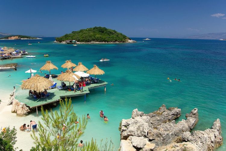 Nga rritja e çmimeve tek shërbimet turistike,  reagime për turizmin në bregdetin jugor