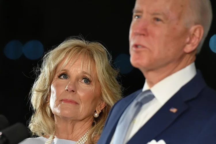 Joe Biden hoqi dorë nga kandidimi përballë Trump, reagon Zonja e Parë