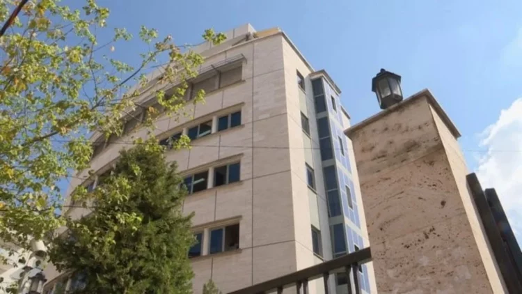 Lejuan përvetësimin e 7500m2 tokë me dokumente të falsifikuara/ Prokuroria e Tiranës çon në gjyq tre ish-zyrtarët e komunës Bërxullë dhe një qytetar
