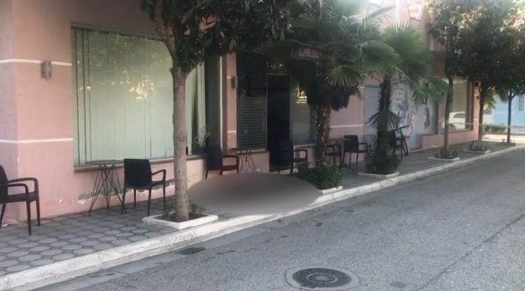 Masakra me 3 të vrarë e 1 të plagosur në Memaliaj, 25 të shoqëruar nga policia. Krimi ende pa autorë 