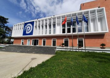 Mikrokreditë, PD: Të ngrihet një komision i posaçëm për të kontrolluar zbatimin e ligjit nga institucionet