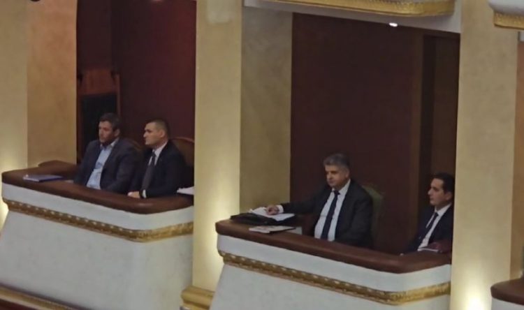 Nga Çela, te Dumani, krerët e institucioneve të drejtësisë pritet të raportojnë para deputetëve. Ja rendi i Kuvendit sot