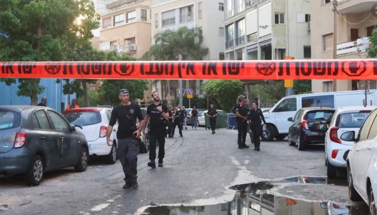 Një i vdekur dhe tetë të plagosur nga një shpërthim i shkaktuar nga një dron në Tel Aviv (Video)   