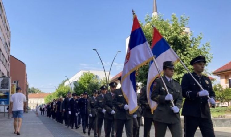“Ushtria serbe” marshon nëpër Prijedor pa lejen e Presidencës së Bosnjes 