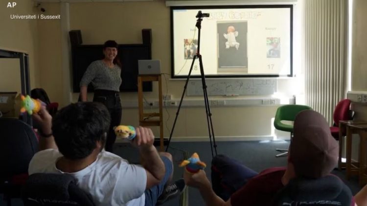 Studimi i lëvizjeve të bebeve mund të paralajmërojë për autizmin