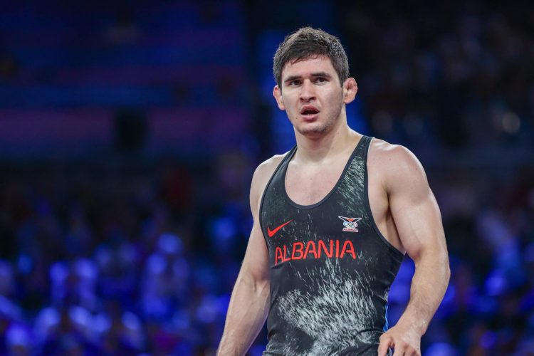 Kush është Chermen Valiev, rusi nga Osetia e Veriut që i dha Shqipërisë medaljen e parë Olimpike në histori