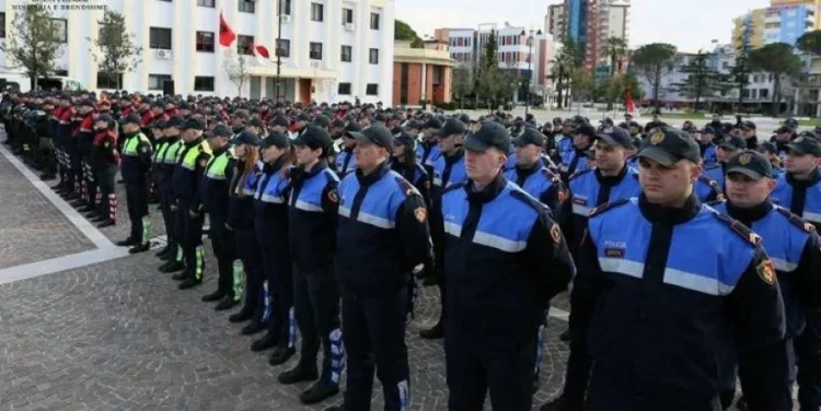 Qeveria miraton pagesat për orët shtesë të punonjësve të policisë